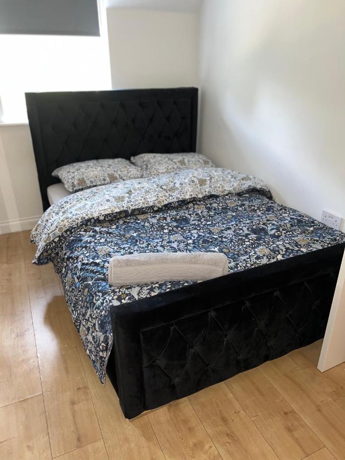 The Court Appartement Edgware Buitenkant foto