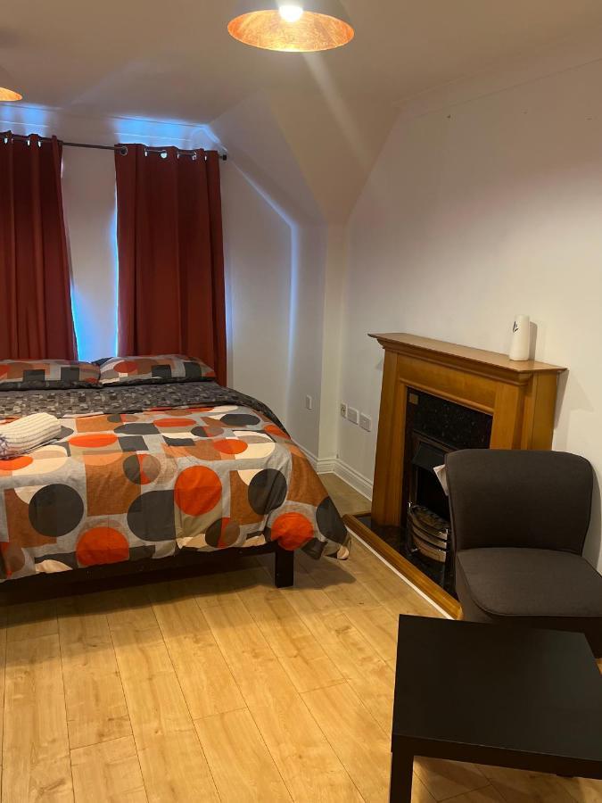 The Court Appartement Edgware Buitenkant foto